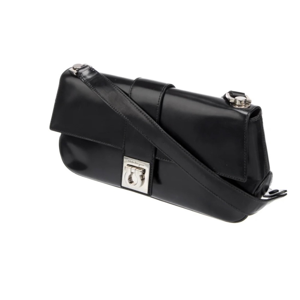 Salvatore Feragamo shoulder bag. Authentic